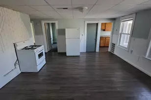 19 Gardner Ave, Lowell, MA 01854 - Photo 3