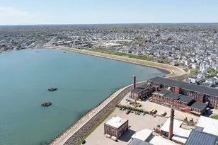 1037 Cove Rd, New Bedford, MA 02744 - Photo 9