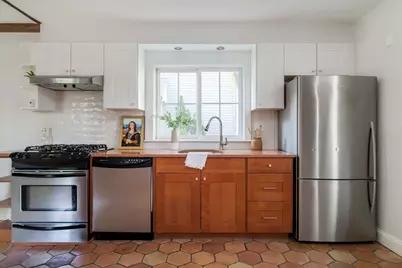 32 Bellis Circle, Cambridge, MA 02140 - Photo 17