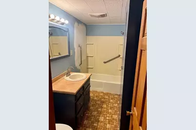 26 Elm St, Spencer, MA 01562 - Photo 11