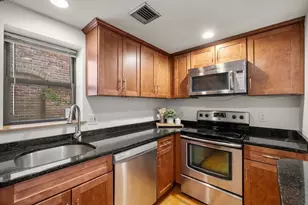 96 Gainsborough St, Boston, MA 02115 - Photo 11