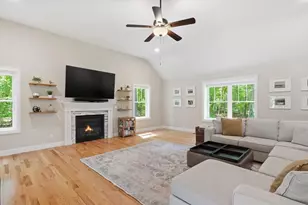 109 Thurlow St, Georgetown, MA 01833 - Photo 19