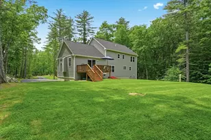 109 Thurlow St, Georgetown, MA 01833 - Photo 35