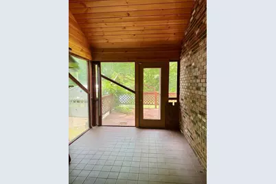 64 Number 10 Schoolhouse Rd, Charlton, MA 01507 - Photo 9