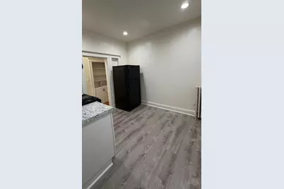 27 Hosmer St #1, Boston, MA 02126 - Photo 5