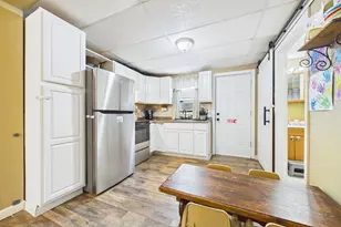 615 Robeson St, Fall River, MA 02720 - Photo 7