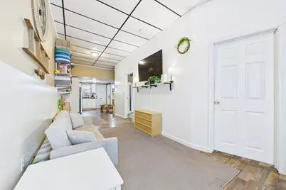 615 Robeson St, Fall River, MA 02720 - Photo 9