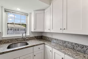 10 Lake Shore Ct, Boston, MA 02135 - Photo 5