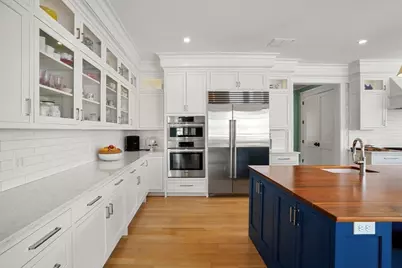 15 Proctor St, Manchester by the Sea, MA 01944 - Photo 11