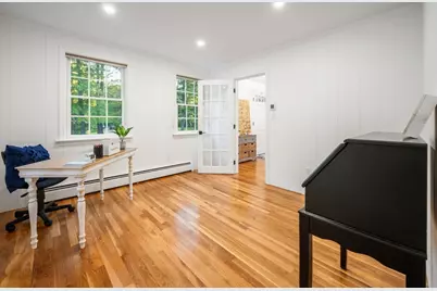 11 Lawndale Rd, Tyngsborough, MA 01879 - Photo 11