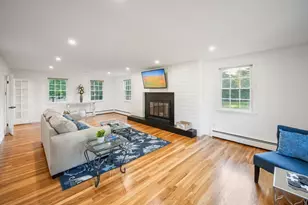 11 Lawndale Rd, Tyngsborough, MA 01879 - Photo 9