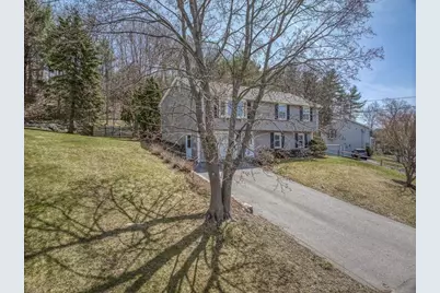 7 Briarwood Rd, Woburn, MA 01801 - Photo 17