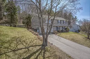 7 Briarwood Rd, Woburn, MA 01801 - Photo 17
