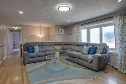 7 Briarwood Rd, Woburn, MA 01801 - Photo 7