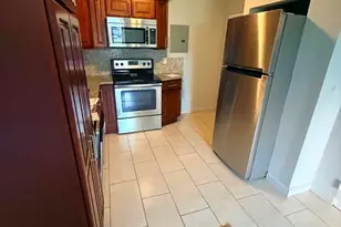 133 Warren St, Watertown, MA 02472 - Photo 5