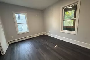 19 Rodney St, Worcester, MA 01605 - Photo 5