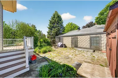21 Buttonwood St, New Bedford, MA 02740 - Photo 39
