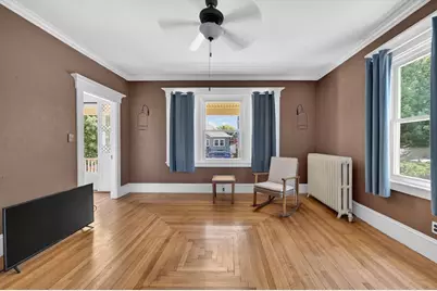 21 Buttonwood St, New Bedford, MA 02740 - Photo 9