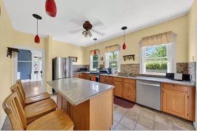 21 Buttonwood St, New Bedford, MA 02740 - Photo 21