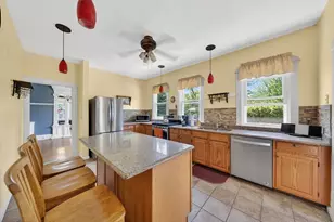 21 Buttonwood St, New Bedford, MA 02740 - Photo 21