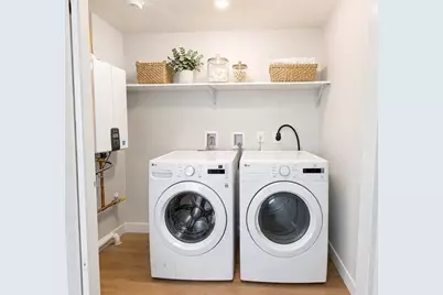98 Prescott St #2a, Boston, MA 02128 - Photo 9