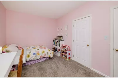464 Bank Street #10, Fall River, MA 02720 - Photo 11