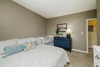 464 Bank Street #10, Fall River, MA 02720 - Photo 9