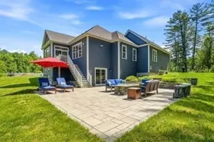27 W River St, Upton, MA 01568 - Photo 37
