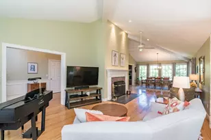 26 Briar Hill Rd, Williamsburg, MA 01096 - Photo 9