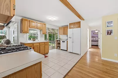 296 Bigelow St, Marlborough, MA 01752 - Photo 5