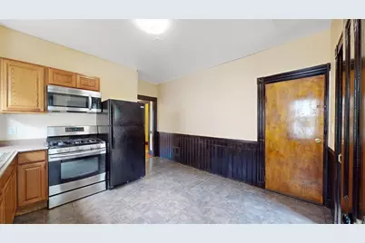 32 Thornton St #2, Boston, MA 02119 - Photo 9