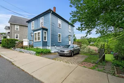 19 Greene St, Beverly, MA 01915 - Photo 3