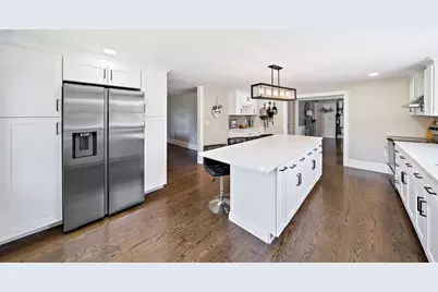 139 Washinton Stree, East Bridgewater, MA 02333 - Photo 5