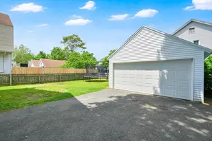 120-122 Larkspur St, Springfield, MA 01108 - Photo 3