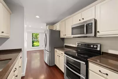 171 Swanton St #7, Winchester, MA 01890 - Photo 5