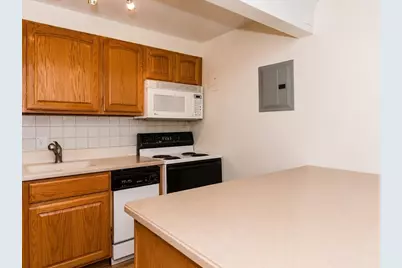 10 Commonwealth Ct #2, Boston, MA 02135 - Photo 3