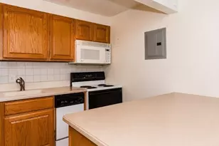 10 Commonwealth Ct, Boston, MA 02135 - Photo 3