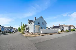 124 Washington St, New Bedford, MA 02740 - Photo 3