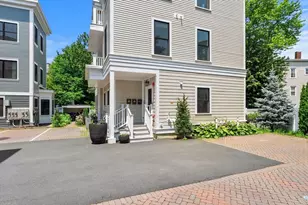113 Beacon St, Somerville, MA 02143 - Photo 27