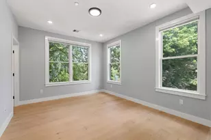 113 Beacon St, Somerville, MA 02143 - Photo 21
