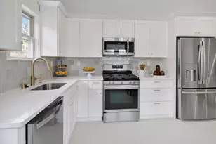 185 Colburn St, Dedham, MA 02026 - Photo 7
