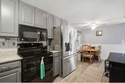 227 Acrebrook Dr, Northampton, MA 01062 - Photo 11