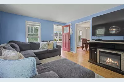 70 Groveland St, Abington, MA 02351 - Photo 5
