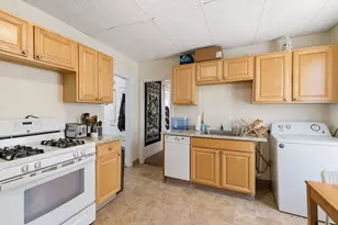 81 Marion St, Somerville, MA 02143 - Photo 31