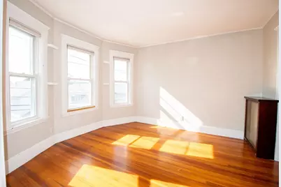 17 Oakland #17, Watertown, MA 02472 - Photo 5
