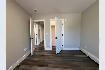189 E Merrimack Street #3, Lowell, MA 01852 - Photo 3