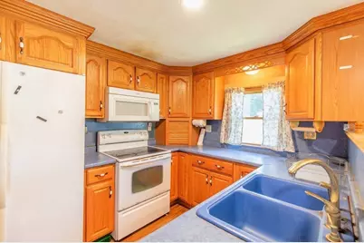 603 Alden St, Ludlow, MA 01056 - Photo 5