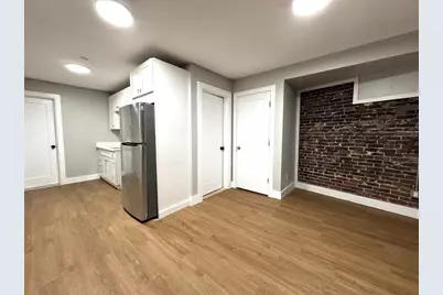189 E Merrimack Street #13, Lowell, MA 01852 - Photo 5