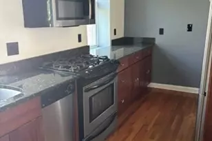 257 Pleasant St, Worcester, MA 01609 - Photo 9
