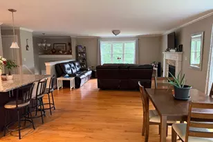 21 Forest St, Pembroke, MA 02359 - Photo 7